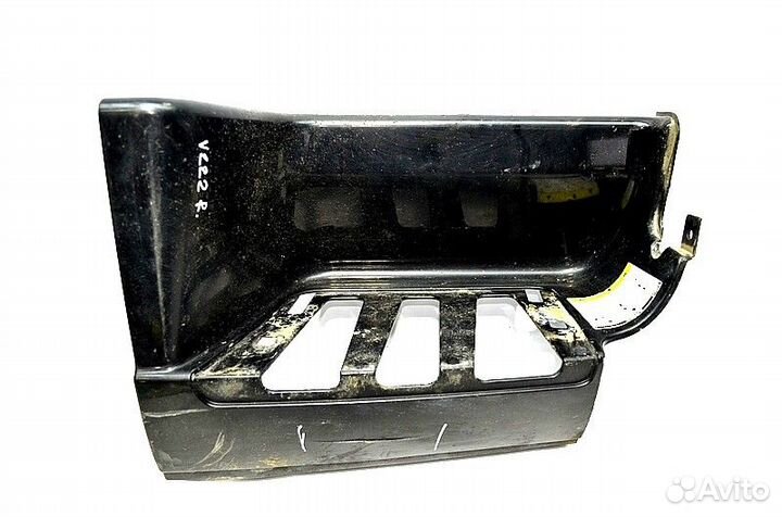 Корпус нижней подножки пластиковый, правый volvo F