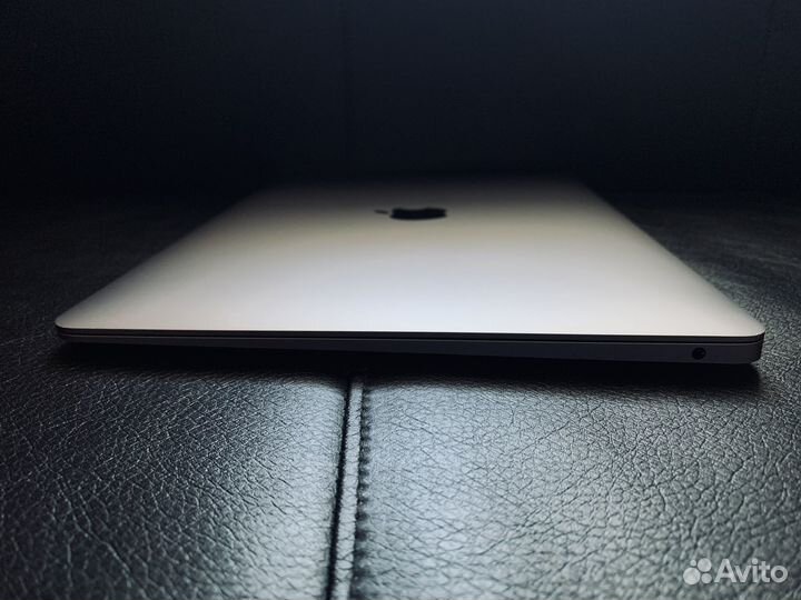 Apple MacBook Air 13 M1 8 / 256gb