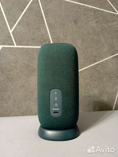 Портативная колонка jbl