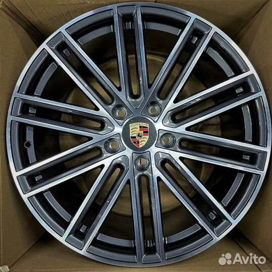 Зимние колеса на Porsche Panamera R20