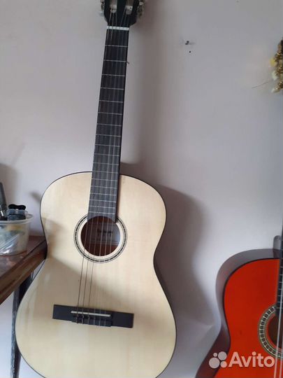 Классическая гитара бу