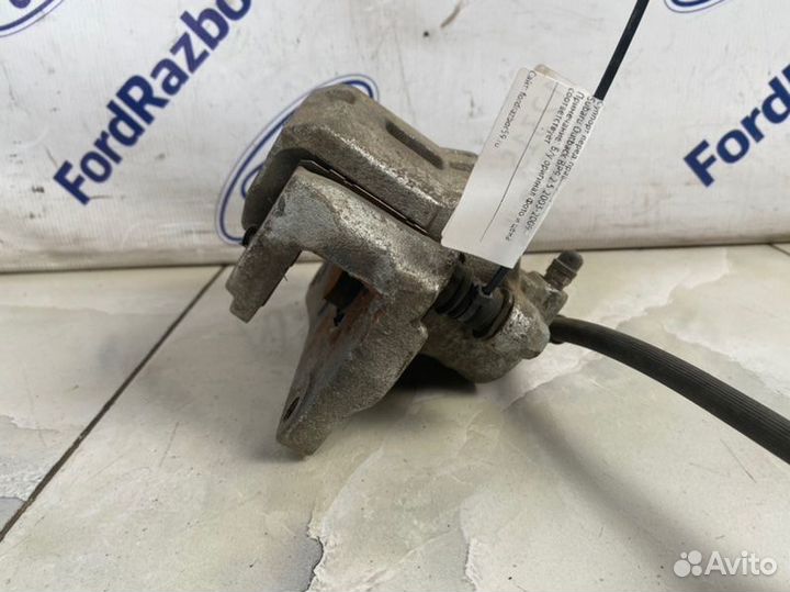 Суппорт передний правый Subaru Outback BP9 2.5