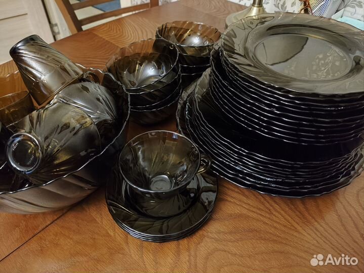 Набор столовой посуды на 6 персон