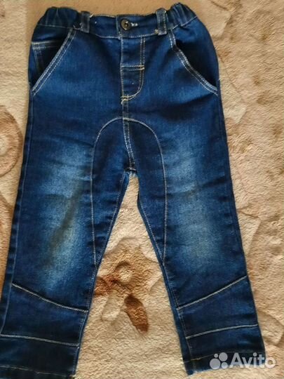 Рубашка и джинсы