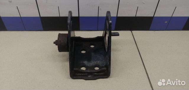 Кронштейн опоры двигателя RAV 4 2013