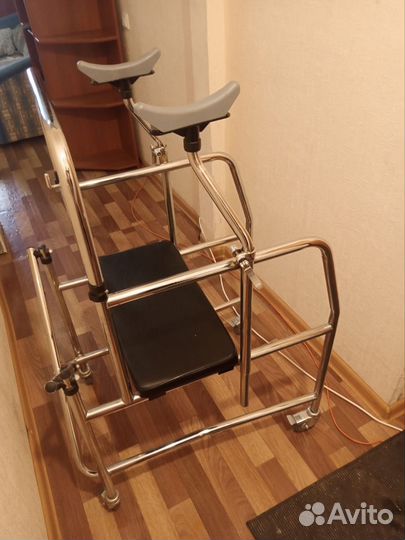 Ходунки для взрослых на колесах