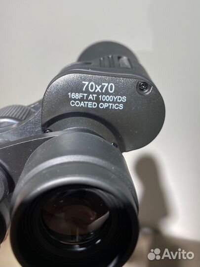 Бинокль черный Canon 70X70