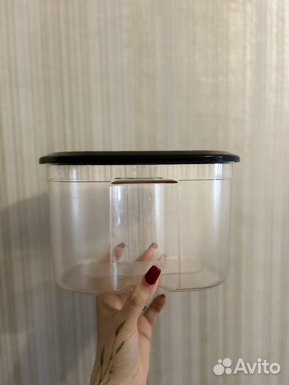 Контейнер tupperware