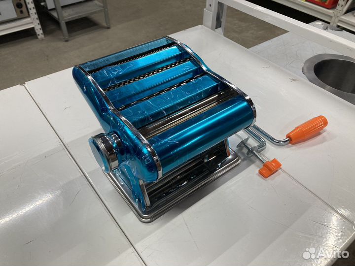 Тестораскатка-лапшерезка ручная