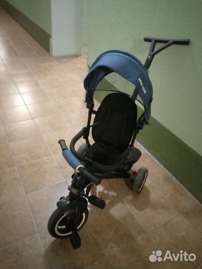 Детский трехколесный велосипед коляска