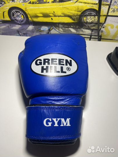 Боксерские перчатки green hill 8 oz