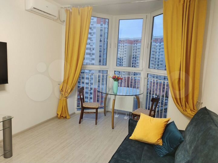 2-к. квартира, 61 м², 10/18 эт.