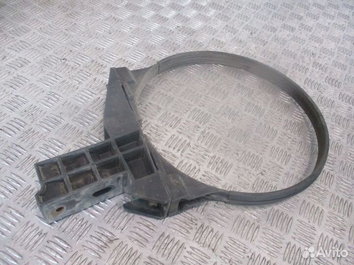 Кронштейн крепления воздушного фильтра renault 501