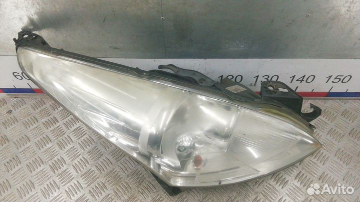 Фара правая Peugeot 5008 2010