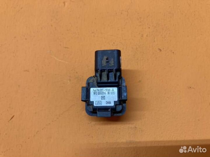 Камера заднего вида Ford Explorer U502 3.5 2014