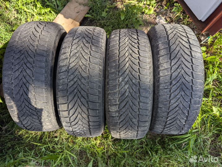 Goodyear UltraGrip Ice 2 195/60 R15 88T