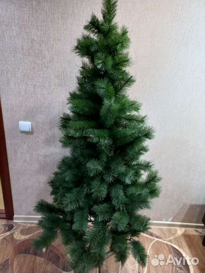 Елка искусственная