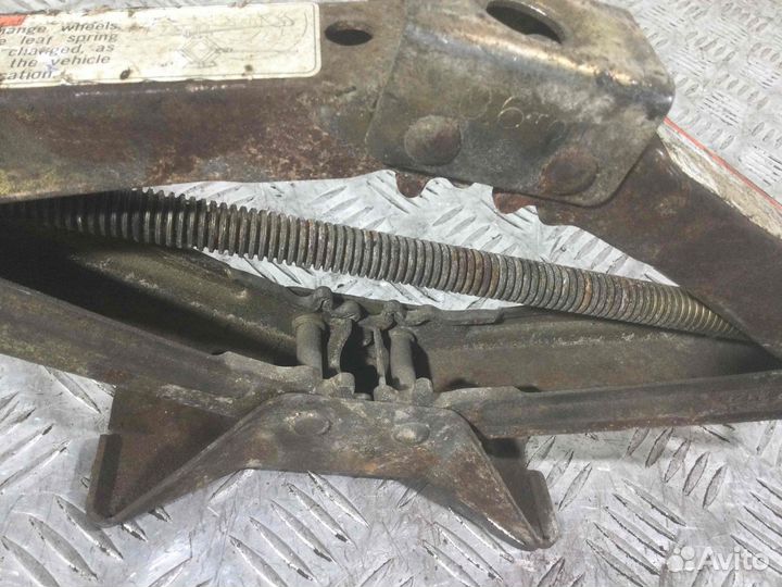 Домкрат Honda Civic D16Y8 D16Y8