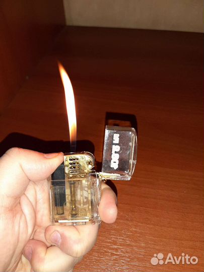 Зажигалка газовая