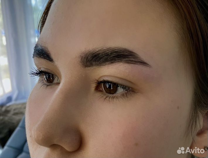 Мастер бровист