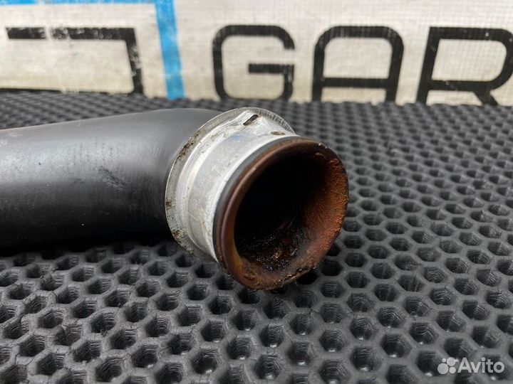 Патрубок охлаждения левый Mercedes-Benz C-Class