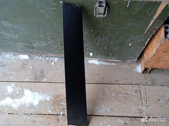 Накладка двери передней правой Toyota Land Cruiser