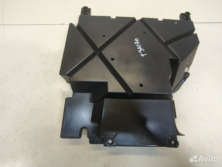 Сабвуфер Mercedes ML W163, 2004