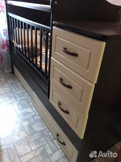 Кровать трансформер с маятником