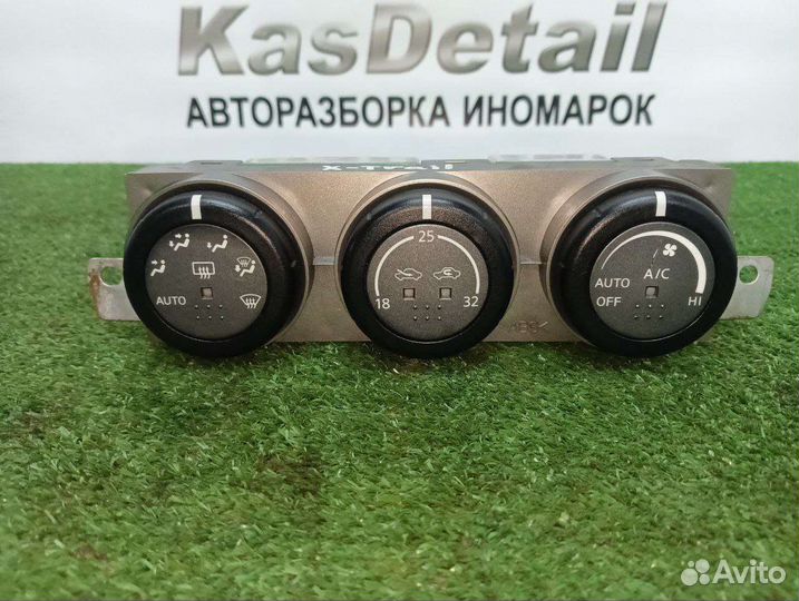Блок управления печкой/климатом Nissan X-trail