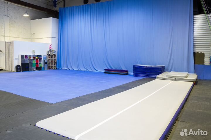 Почасовая аренда зала. Высокие потолки 9 m