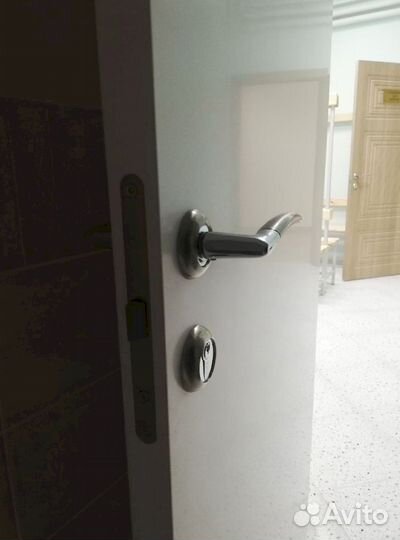 Двери межкомнатные деревянные