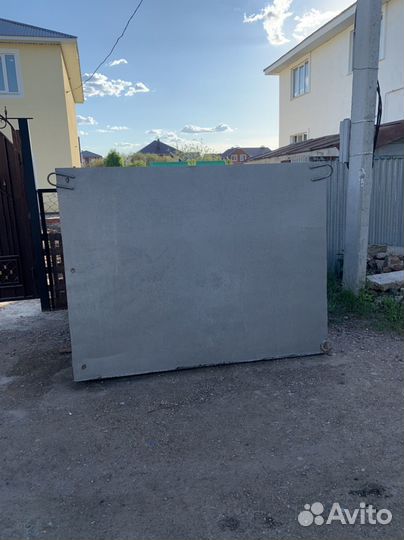 Емкость для воды бу1,5на2метра