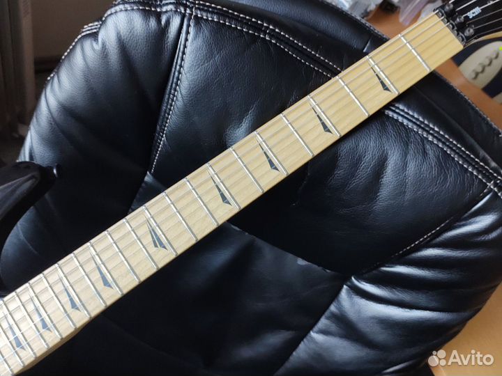 Электро гитара Kramer Striker SC211