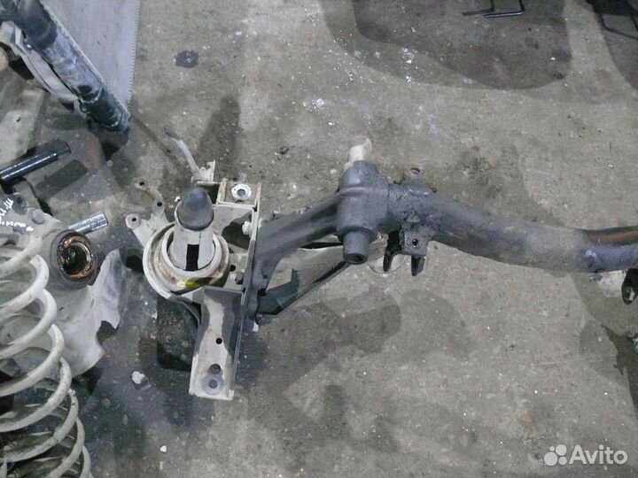 Моторная балка Chevrolet Niva 2005 1,7 л