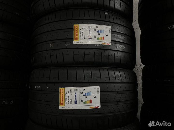 Pirelli P Zero PZ4 285/45 R21 и 315/40 R21 113Y