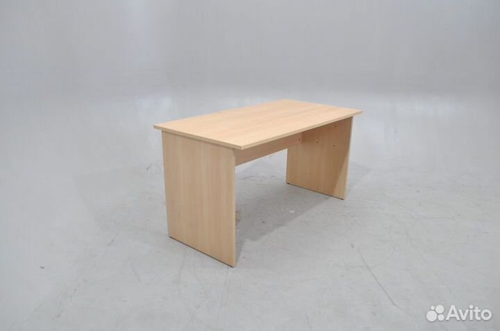 Офисная мебель стол