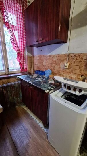 Комната 16 м² в 3-к., 2/2 эт.