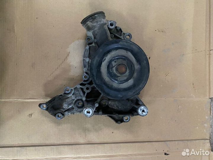 Помпа Mercedes-Benz Glk 3 2010