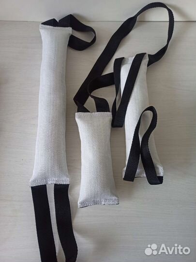 Ошейники, поводки, грызаки, ухватки, игрушки