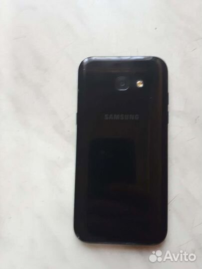 Телефон Samsung galaxy a5 2017