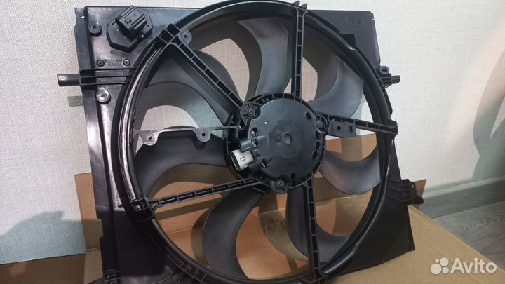 Вентилятор радиатора Nissan Qashqai II. Новый