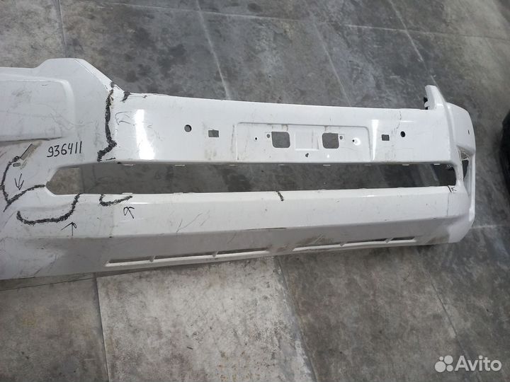 Передний бампер на toyota land cruiser prado 150