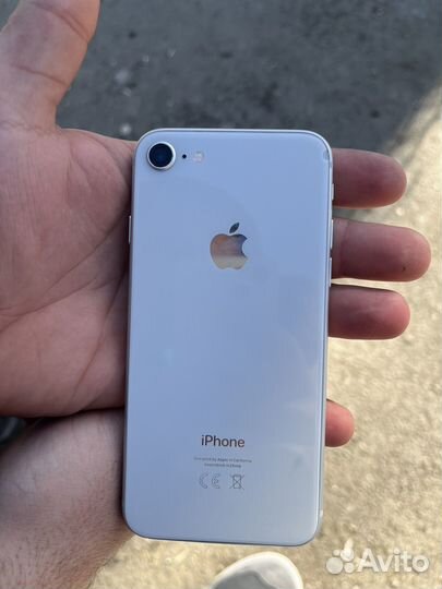 iPhone 8, 64 ГБ