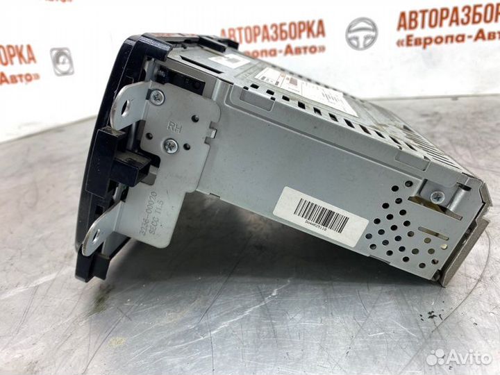 Магнитола Renault Logan 2 седан 1.6 Л 2015