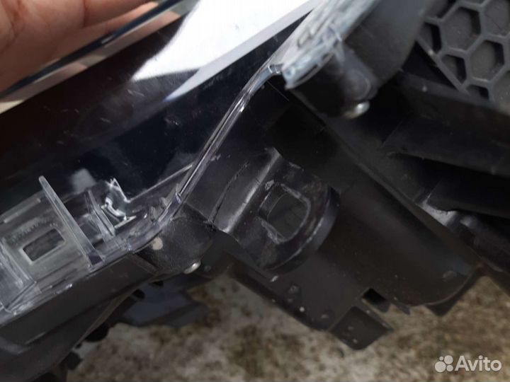 Фара левая Toyota C-HR 2019