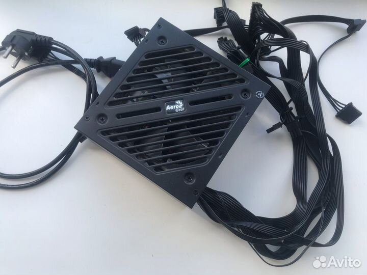 Блок питания AeroCool Cylon 500W