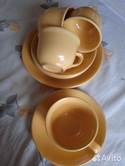 Чайные наборы цветные