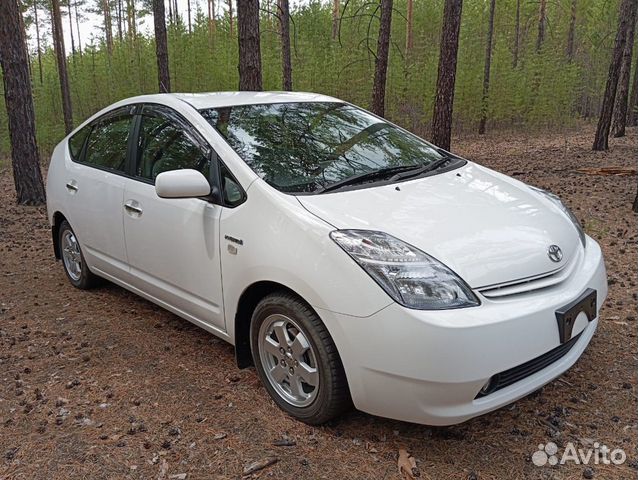 Toyota Prius 1.5 CVT, 2009, 62 000 км с пробегом, цена 1210000 руб.