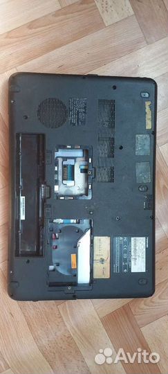 Toshiba L500D корпус