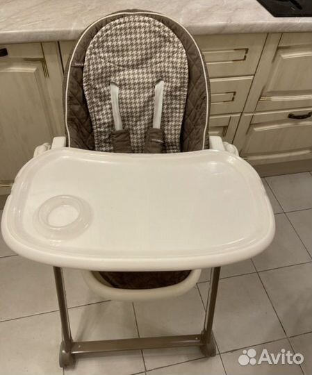Детский стульчик для кормления